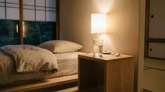 寝る前に水を飲むべきでしょうか？その答えに驚くかもしれません